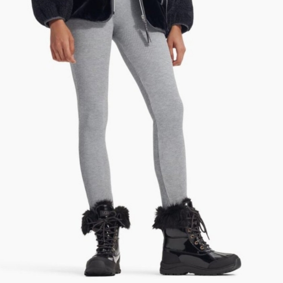 UGG Adirondack Boot lll Patent - Picture 6 of 17